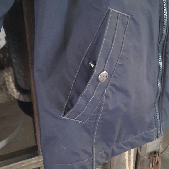 Columbia Jacket - Picture 4 of 9